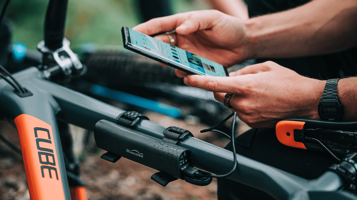 Magicshine Accessories -  MJ-6116C Battery Pack for Monteer & MJ Series Bike Light