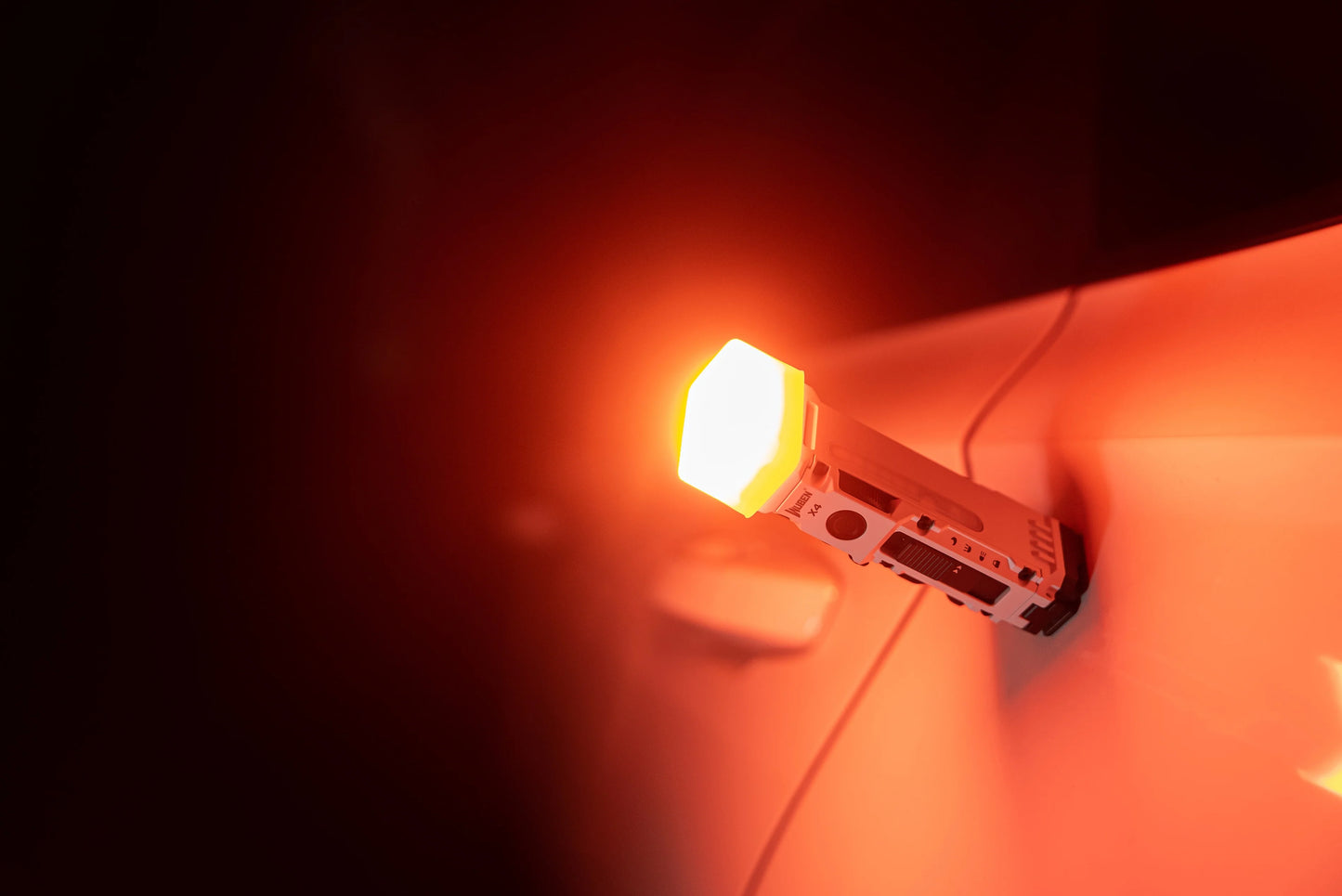 Wuben X4 Compact Multi-Function Flashlight